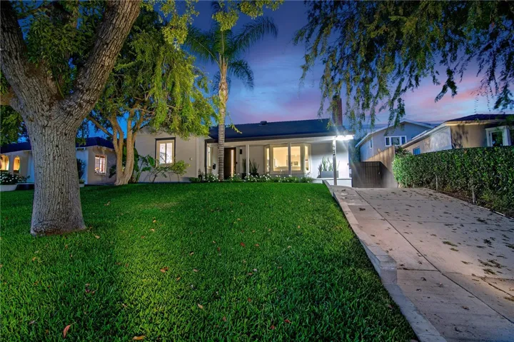 442 S Lamer Street, Burbank, California 91506