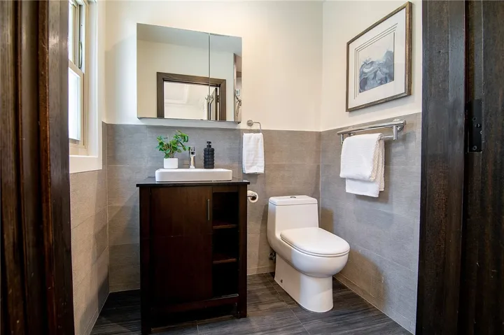 442 S Lamer Street, Burbank, California 91506