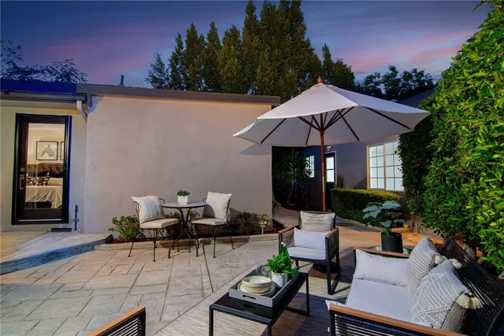 442 S Lamer Street, Burbank, California 91506