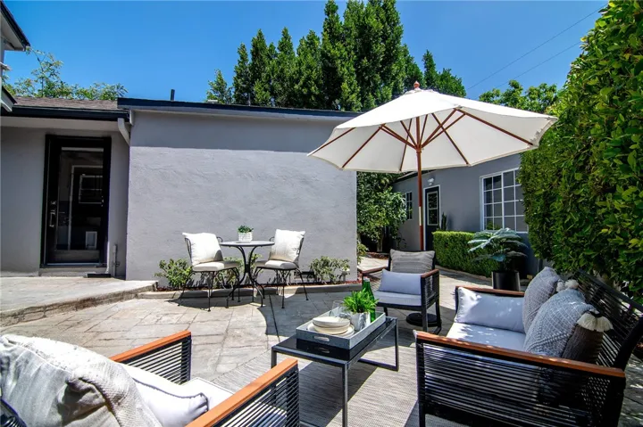 442 S Lamer Street, Burbank, California 91506