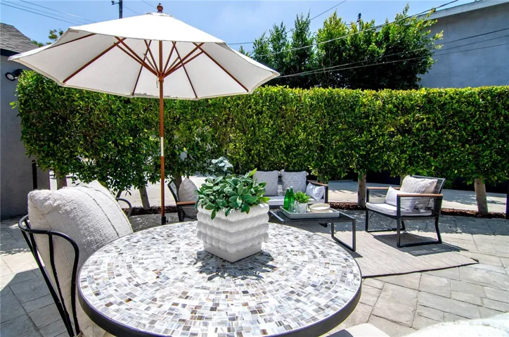 442 S Lamer Street, Burbank, California 91506
