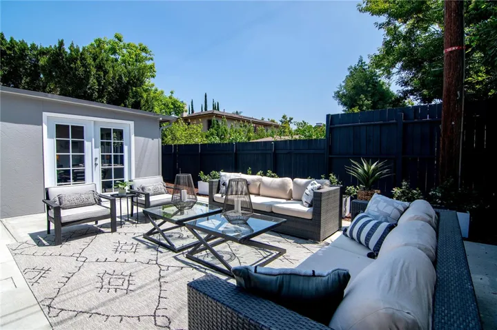 442 S Lamer Street, Burbank, California 91506