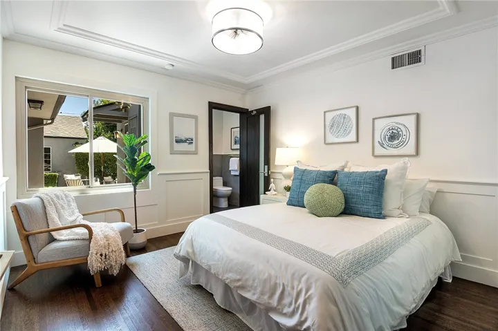 442 S Lamer Street, Burbank, California 91506