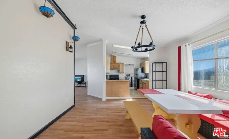 16670 E Avenue T4, Llano, California 93544
