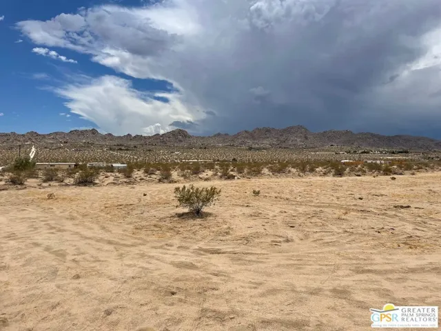 1 Sunever Road, Joshua Tree, California 92252