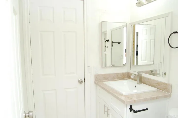 1930 W San Marcos Boulevard 208, San Marcos, California 92078