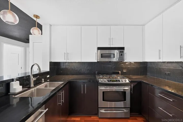 325 7th 1905, San Diego, California 92101