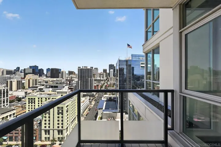 325 7th 1905, San Diego, California 92101
