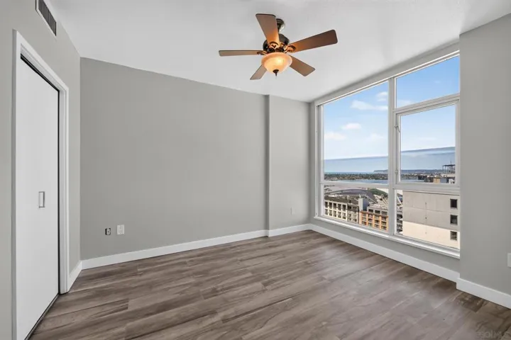 325 7th 1905, San Diego, California 92101