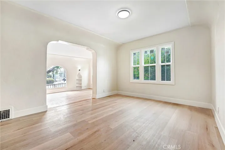 1567 S Spaulding, Los Angeles, California 90019
