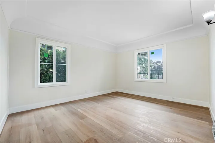 1567 S Spaulding, Los Angeles, California 90019