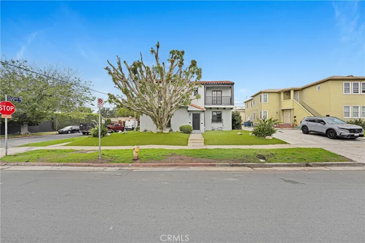 1567 S Spaulding, Los Angeles, California 90019