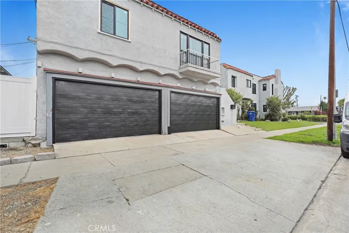 1567 S Spaulding, Los Angeles, California 90019