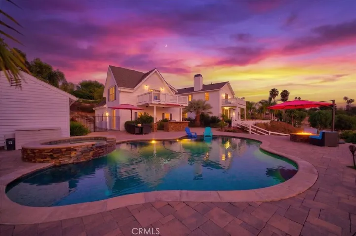1130 Sierra Bonita, Fallbrook, California 92028