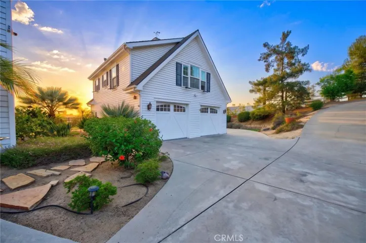 1130 Sierra Bonita, Fallbrook, California 92028
