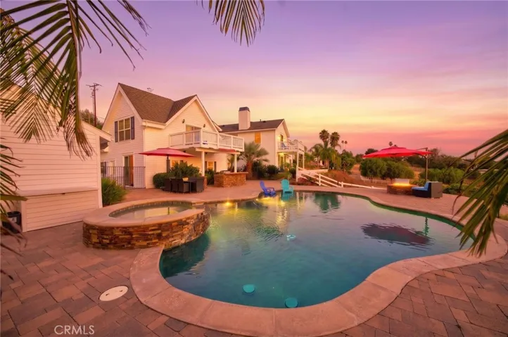 1130 Sierra Bonita, Fallbrook, California 92028