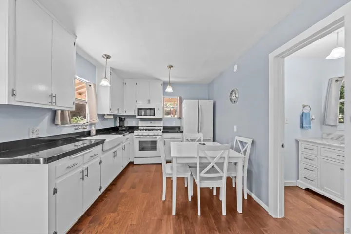 52910 Cedar Dr, Idyllwild, California 92549