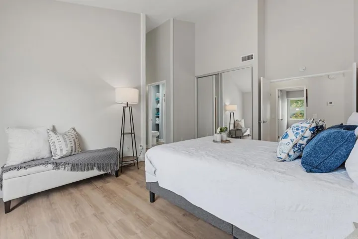 745 Black Hawk Circle, Vista, California 92081