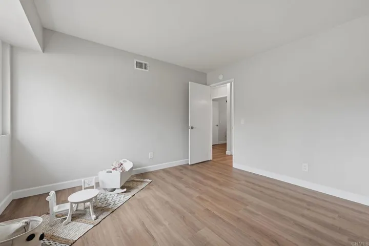 745 Black Hawk Circle, Vista, California 92081