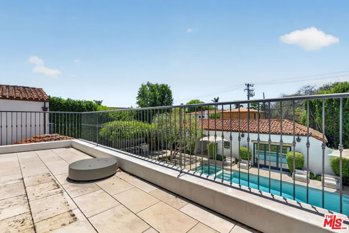 729 N Bedford Drive, Beverly Hills, California 90210