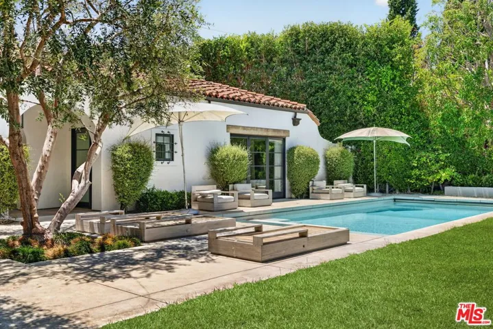 729 N Bedford Drive, Beverly Hills, California 90210