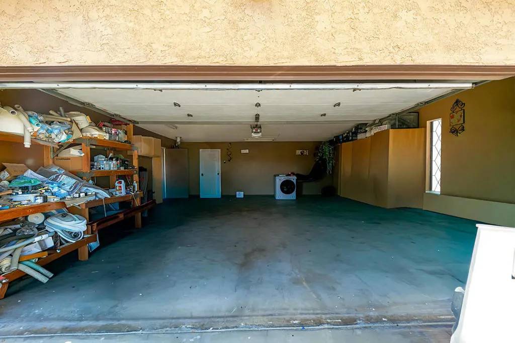 29 GARAGE MLS