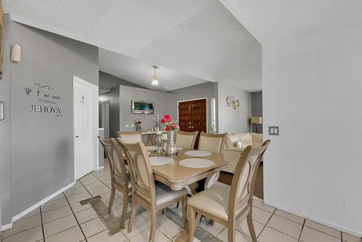 11 DINING MLS