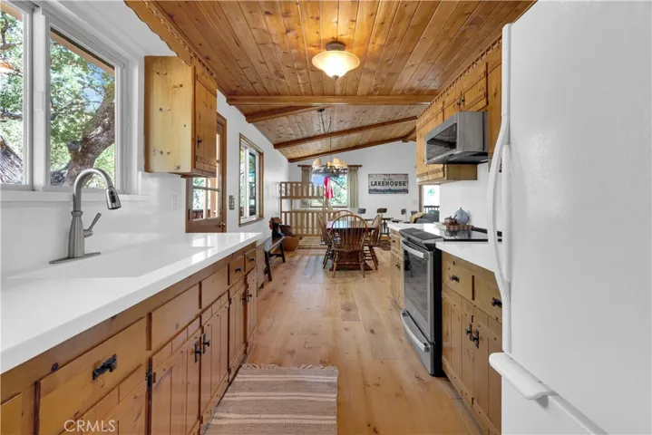 8680 Landlubber Lane, Bradley, California 93426