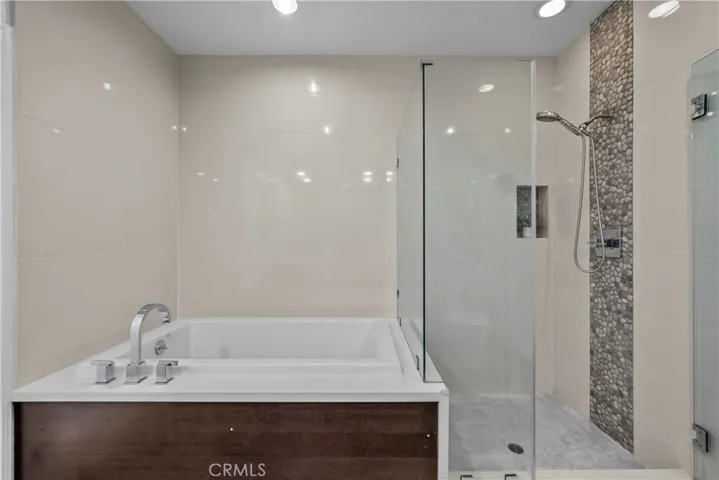 12020 Guerin Ph2, Studio City, California 91604
