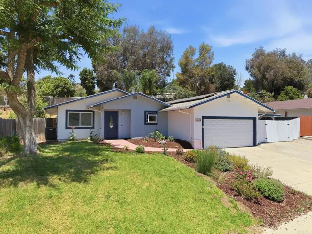 1448 Esperanza Way, Escondido, California 92027