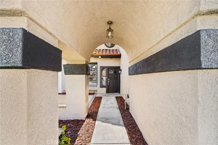 7450 Red Clover Way, Highland, California 92346