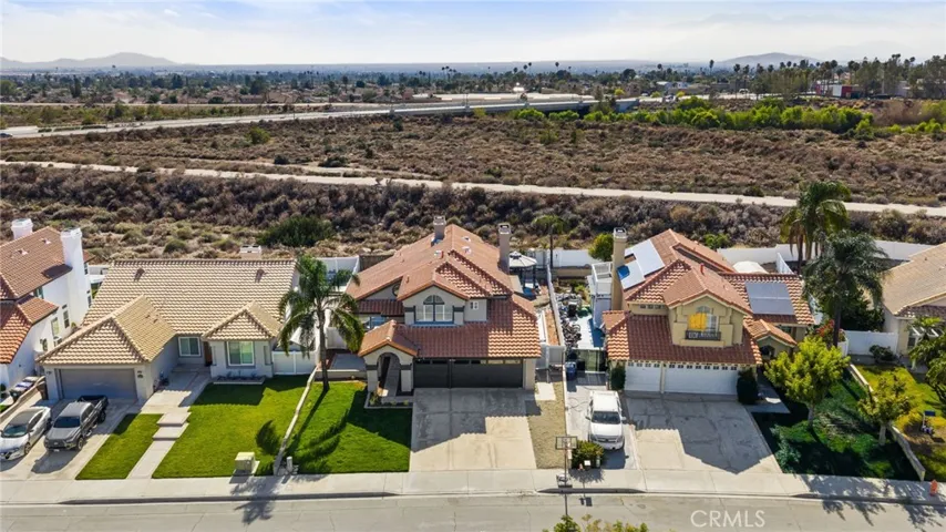 7450 Red Clover Way, Highland, California 92346