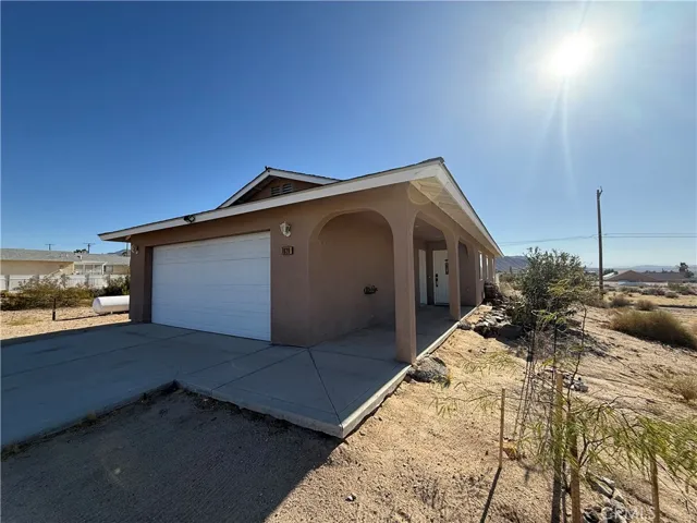 7620 Bedouin, 29 Palms, California 92277