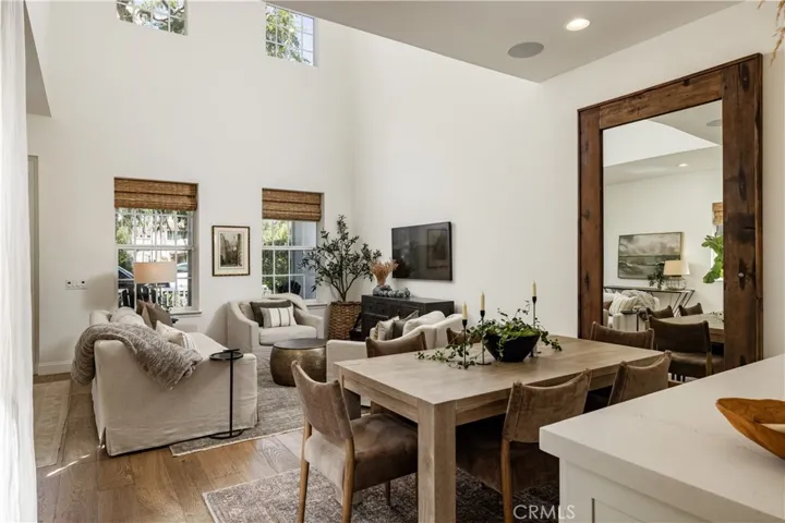 2001 Haven, Newport Beach, California 92663