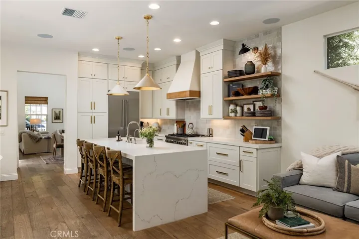 2001 Haven, Newport Beach, California 92663