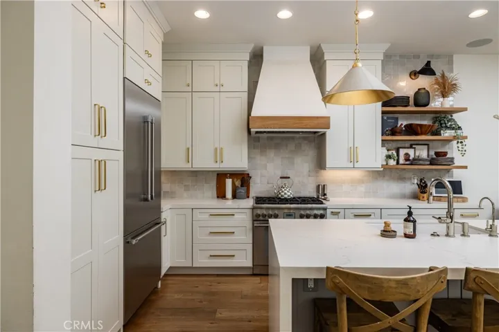 2001 Haven, Newport Beach, California 92663