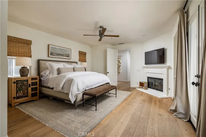 2001 Haven, Newport Beach, California 92663