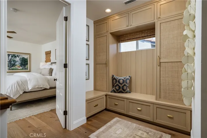 2001 Haven, Newport Beach, California 92663