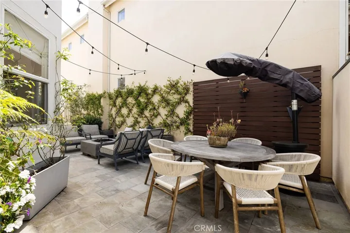 2001 Haven, Newport Beach, California 92663