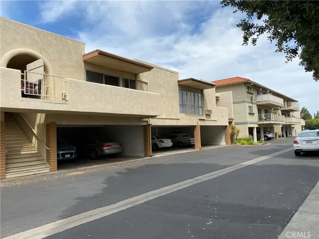 2213 Via Mariposa East B, Laguna Woods, California 92637