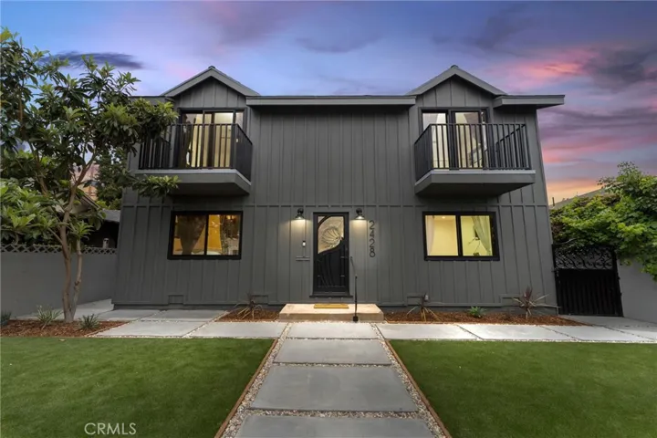 2428 Glyndon Avenue, Venice, California 90291