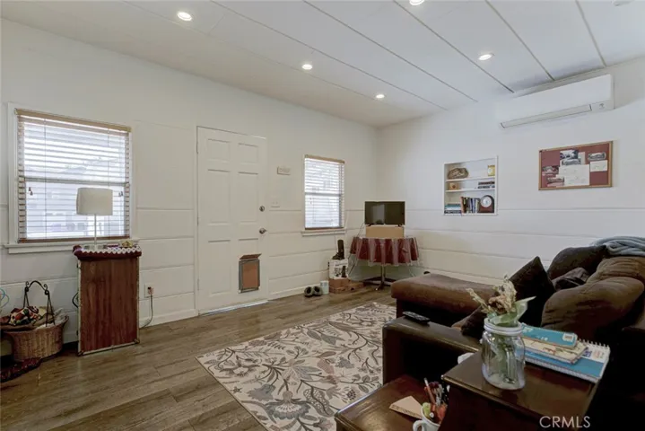 4116 Briggs Avenue, Montrose, California 91020