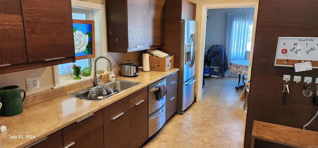 245 W Bobier Drive 06, Vista, California 92083