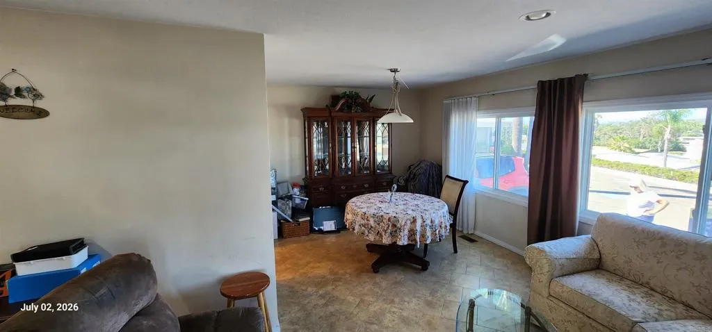 245 W Bobier Drive 06, Vista, California 92083
