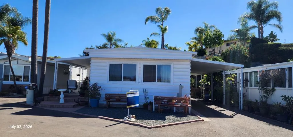 245 W Bobier Drive 06, Vista, California 92083