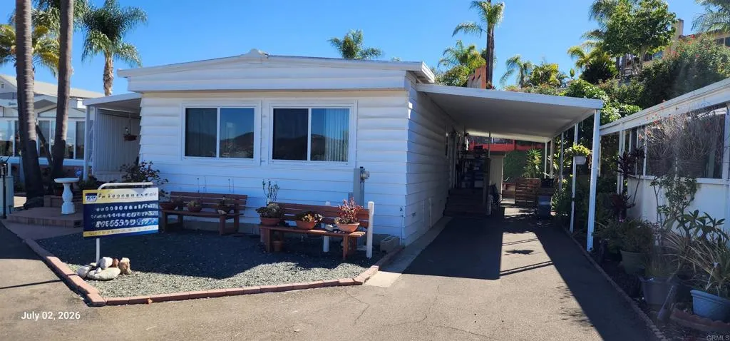 245 W Bobier Drive 06, Vista, California 92083