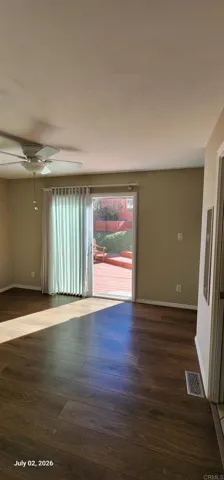 245 W Bobier Drive 06, Vista, California 92083