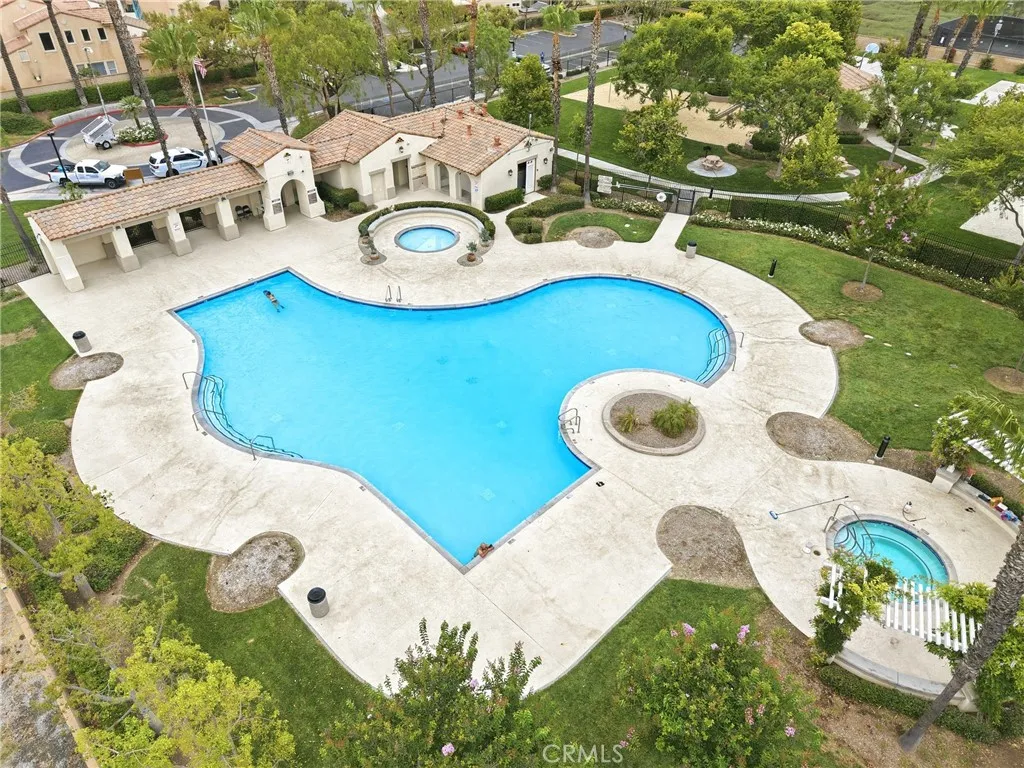 Community pool