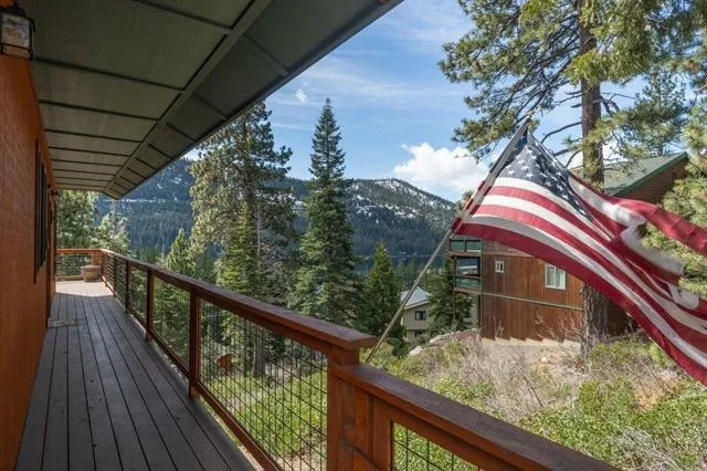 14625 Denton Avenue, Truckee, California 96161