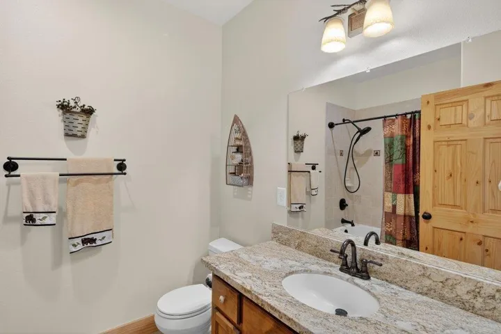 14625 Denton Avenue, Truckee, California 96161